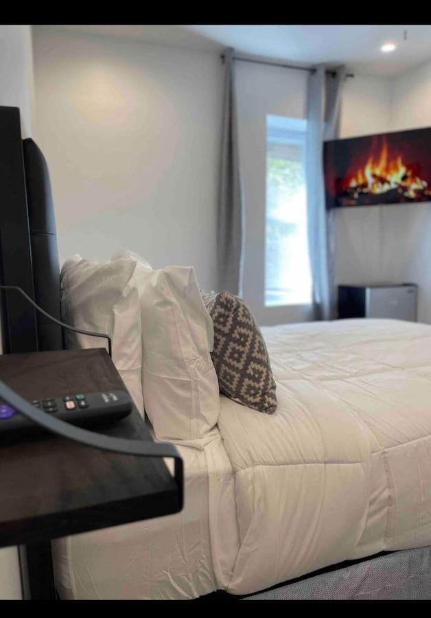 Private Luxe Room A Hidden Gem With Private Bath & Kitchen Philadelphia Exterior photo